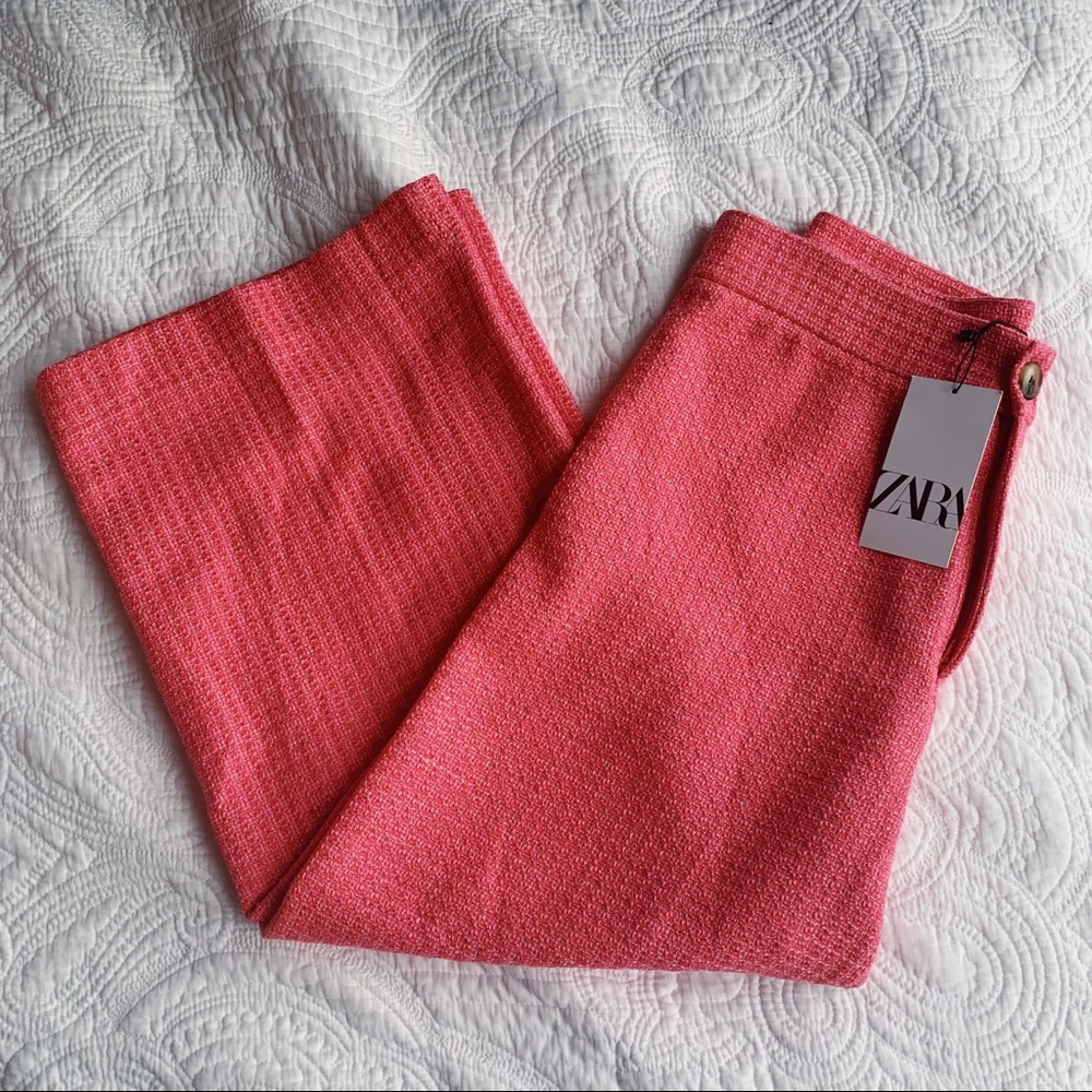 NWT Zara Cropped Fit Textured Pants in fuchsia